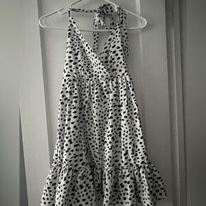 Size small BLK/White leopards print halter dress
